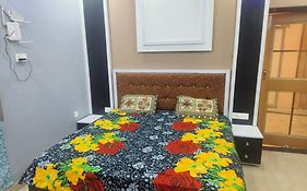 K D Dham Hotel - Near Prem Mandir & Iskcon Temple